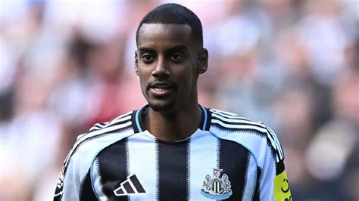 
Alexander Isak Wiki: What’s His Ethnicity | Religion And Origin 