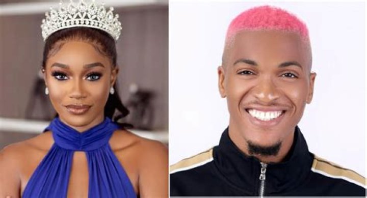 
BBNaija S7: Groovy And Phyna Finally Share Their First Public Kiss At The Party 