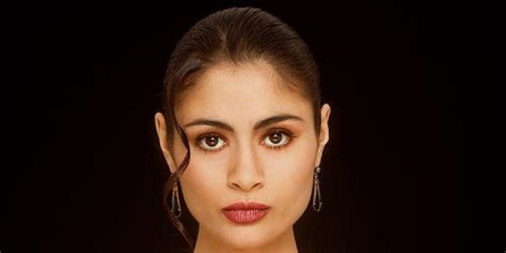 
Charlotte Lewis Wiki Bio, ethnicity, measurements, net worth, husband 
