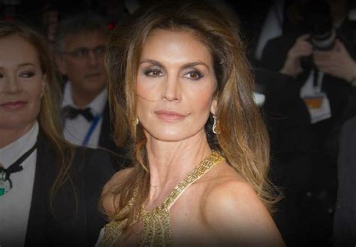 Cindy Crawford Height, Weight, Net Worth, Age, Birthday, Wikipedia, Who, Nationality, Biography