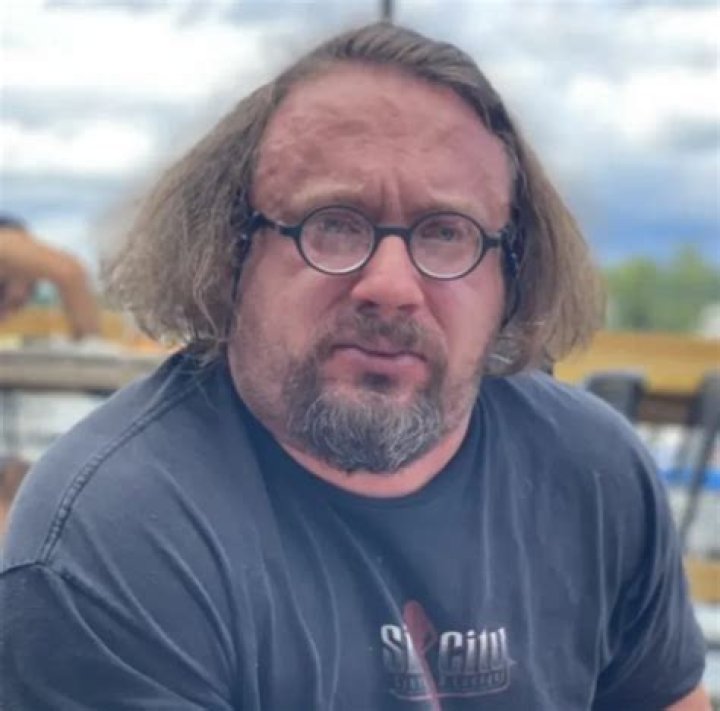 Dan Rue Hyde Height, Weight, Net Worth, Age, Birthday, Wikipedia, Who, Instagram, Biography