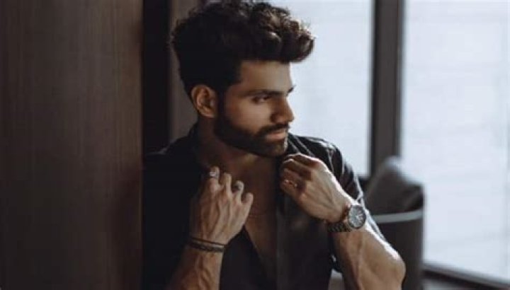 
Dushyant Singh Gurjar Height, Weight, Net Worth, Age, Birthday, Wikipedia, Who, Nationality, Biography 