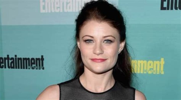 Emilie de Ravin Height, Weight, Net Worth, Age, Birthday, Wikipedia, Who, Nationality, Biography