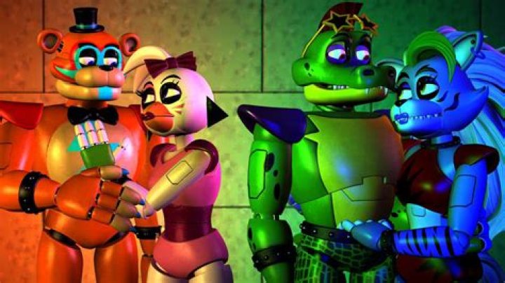 Is Chica Lesbian? Know More About Her!