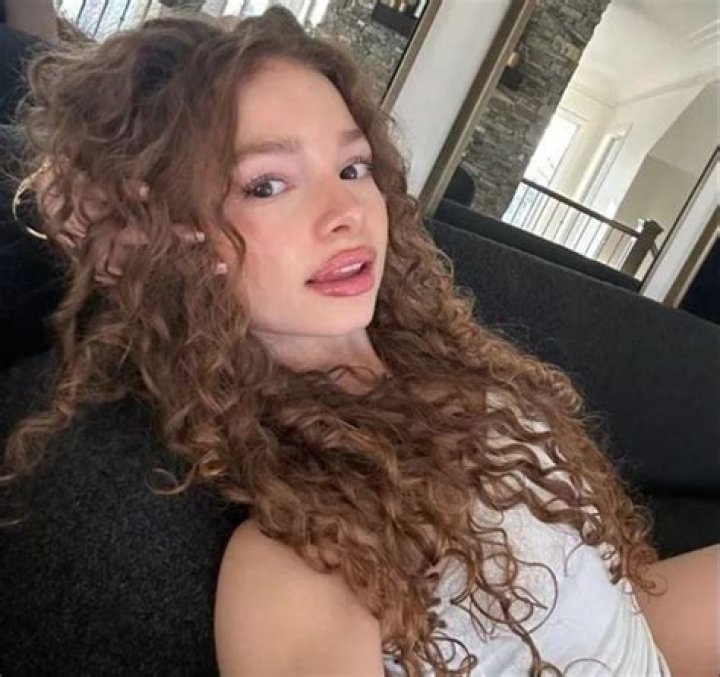
Jazlyne Baybee – Jazlynebaybee (TikTok Star) Biography, Age, Boyfriend, Height, Net Worth 
