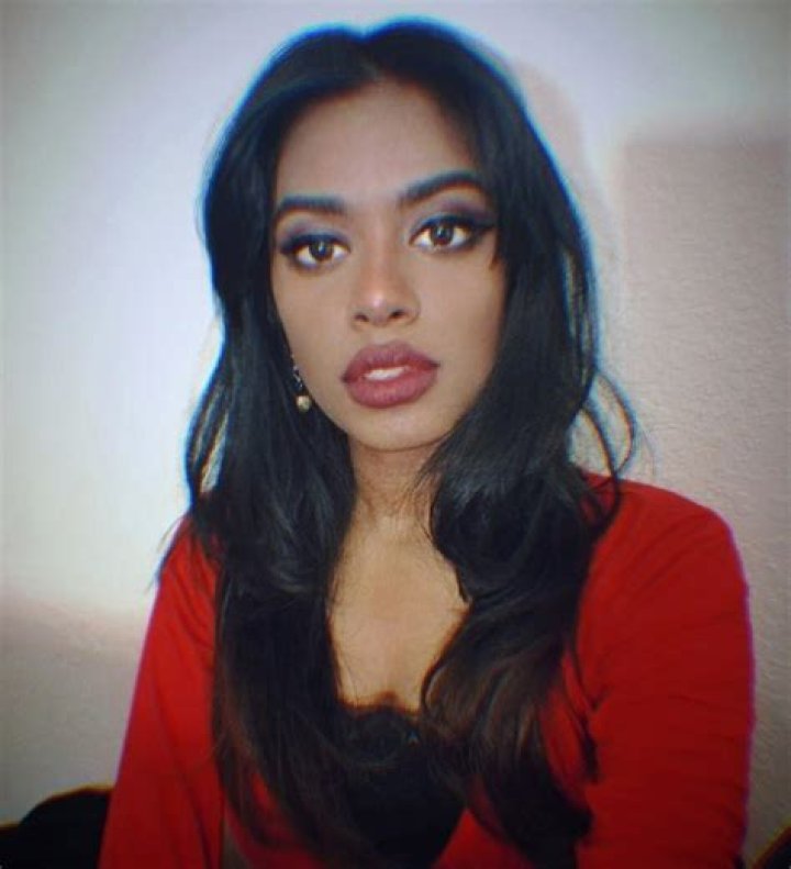 
Lalasolit Height, Weight, Net Worth, Age, Birthday, Wikipedia, Who, Instagram, Biography 