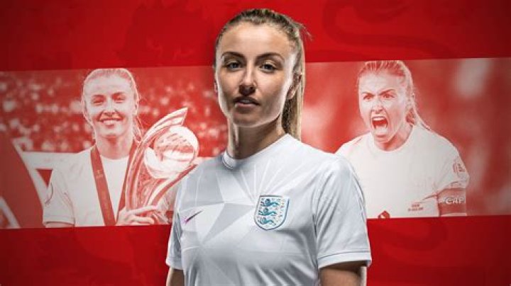 
Leah Williamson Net Worth & Salary 2022 – How Rich Is England Women’s Team Captain? 