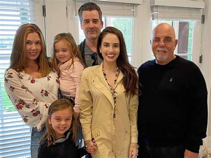 
Meet Dani Laidley’s Three Children: Kane Laidley, Brooke Laidley, Molly Laidley 