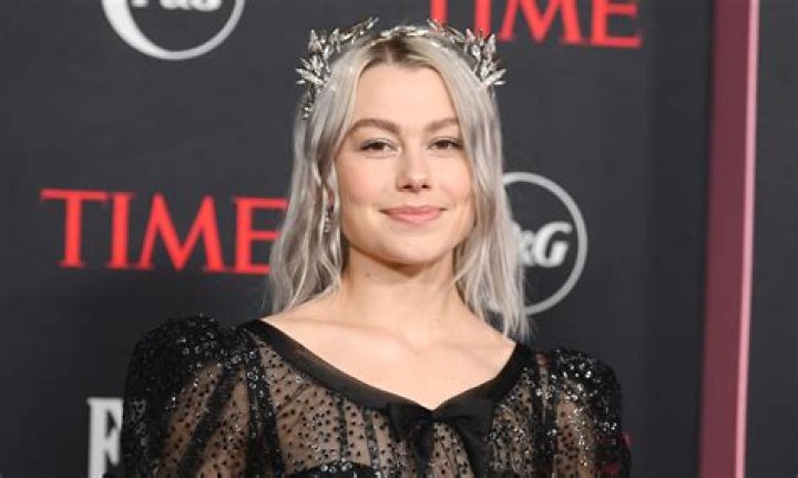 Phoebe Bridgers Height, Weight, Net Worth, Age, Birthday, Wikipedia, Who, Nationality, Biography