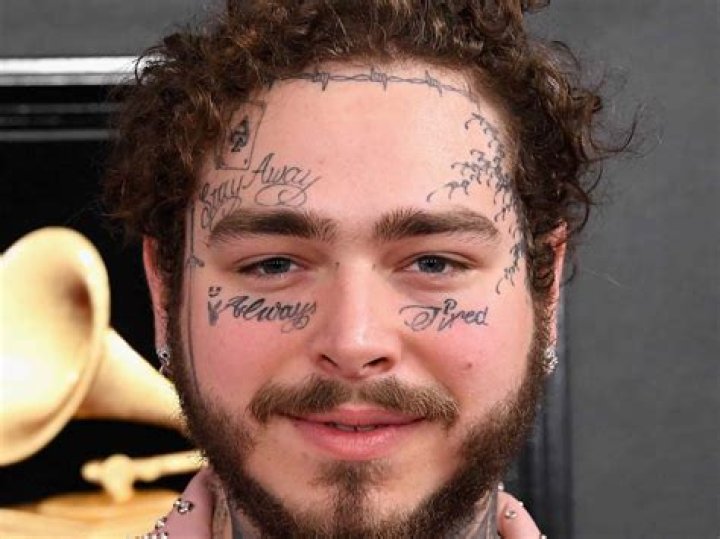 
Post Malone Drew a Tattoo for Fan During NY Concert and She ‘Could Not Believe’ Her Sign Worked 