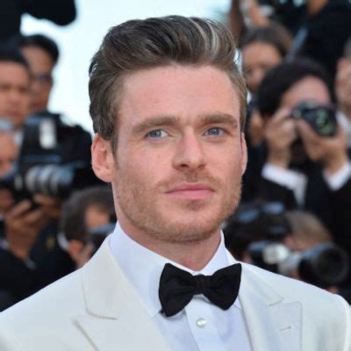 
Richard Madden Is Rumored To Be Dating Froy Guiterrez 