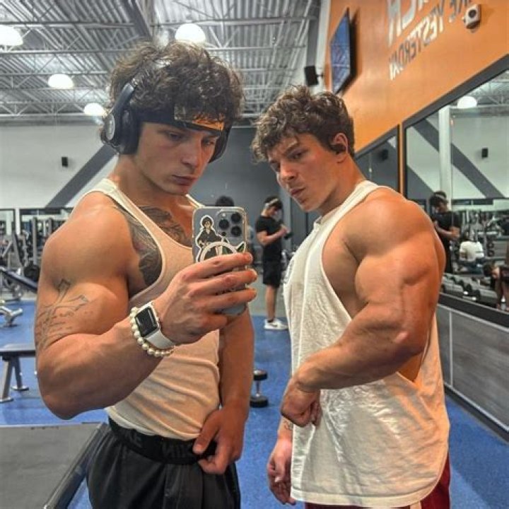 Twin Twin Height, Weight, Net Worth, Age, Birthday, Wikipedia, Who, Nationality, Biography