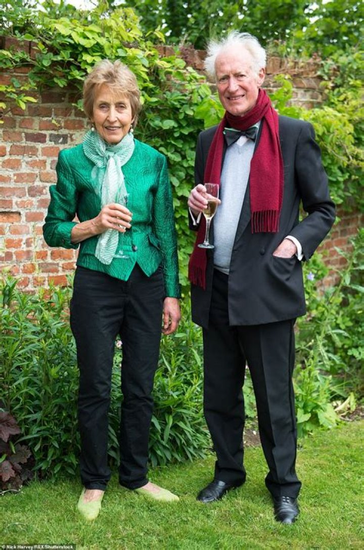
University Challenger Bamber Gascoigne Passed Away After A Short Illness, Meet His Wife Christina Gascoigne 