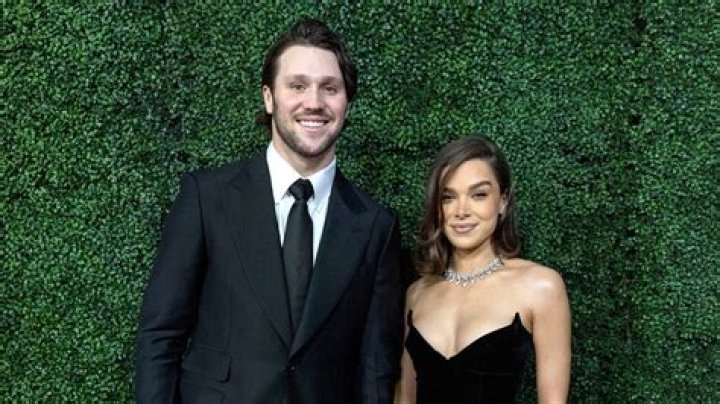 
Violett Beane And Her Boyfriend Booboo Stewart Celebrated Their One Year Anniversary In December 
