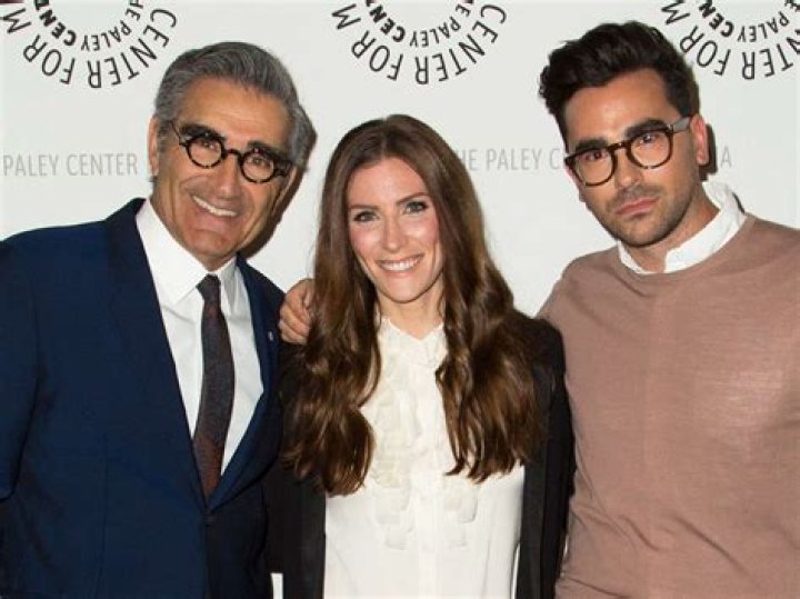 
Who are Dan Levys Parents? Dan Levy Biography, Parents Name and More 