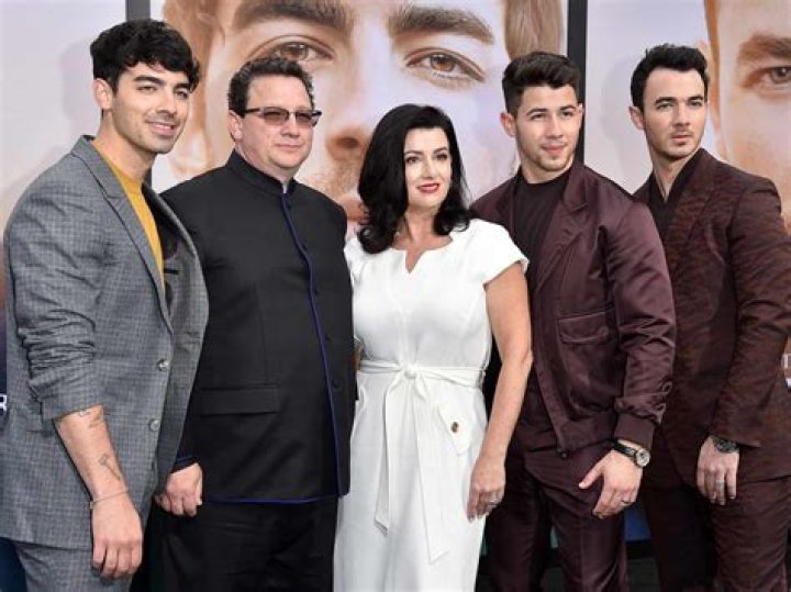 
Who Are Megan Nick Parents? Father Jeff Nick & Mother Colleen Nick- Brothers And Family Details 